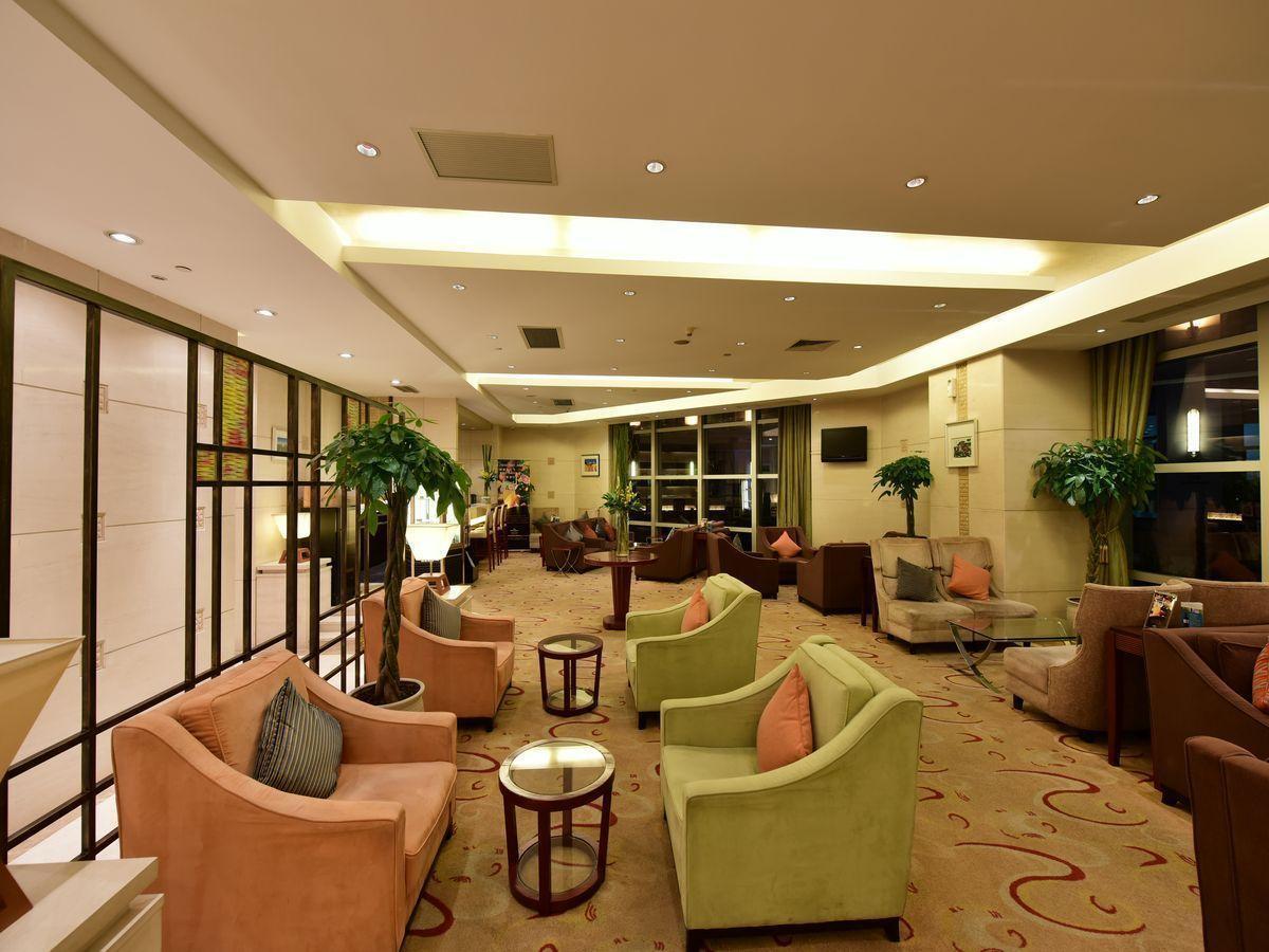 Hotel Howard Johnson Huaihai Shanghai