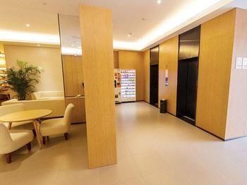Otel Ji Zhoupu Branch 4*
