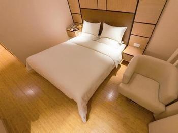 Otel Ji Zhoupu Branch