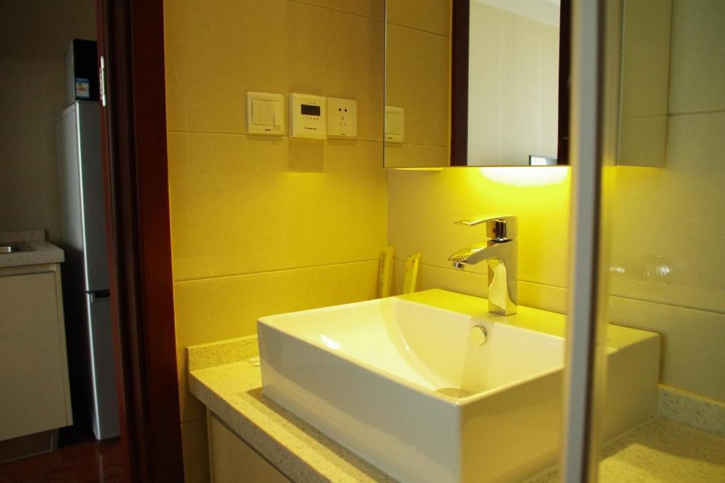 Chenlong Service Apartment - Yuanda Building Shanghai
