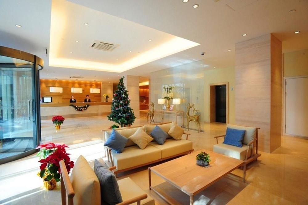 Hotel All Seasons