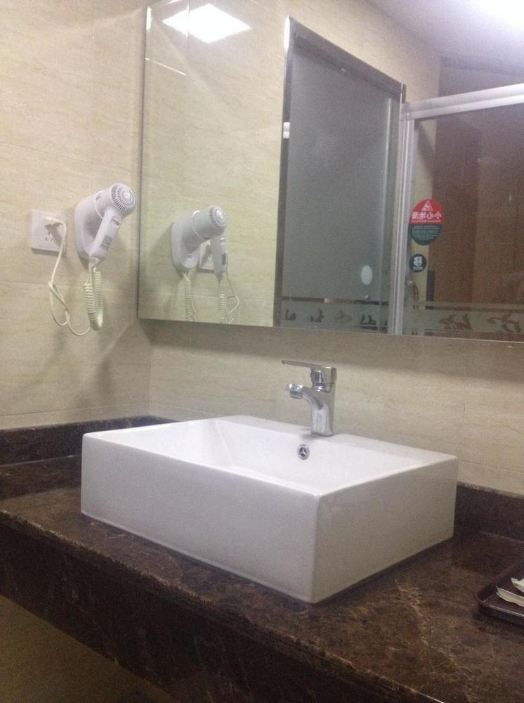 Hotel Hanting Premium Oriental Pearl Tower