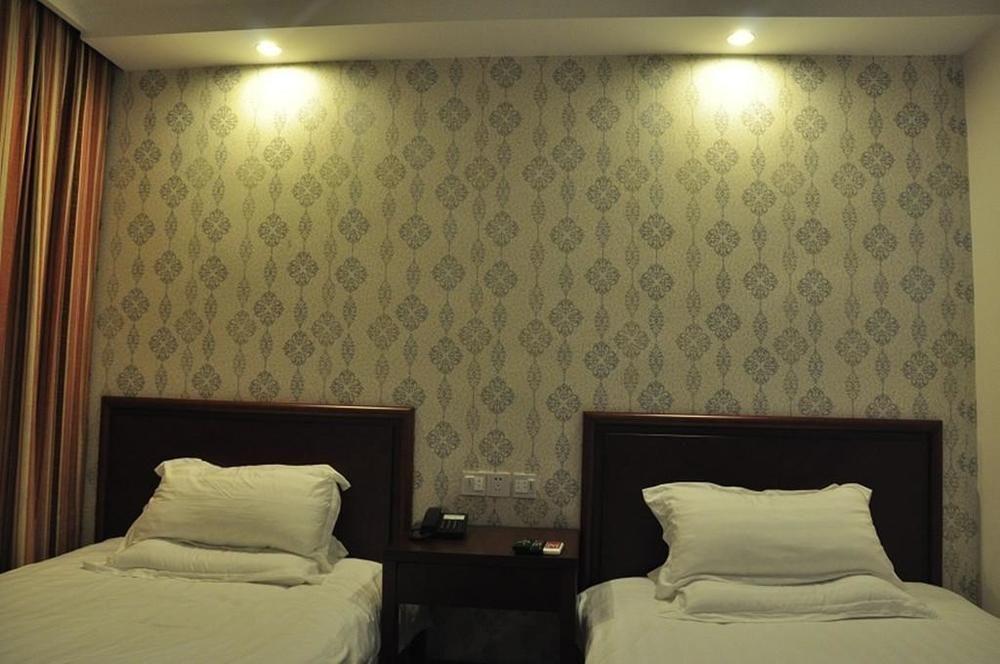 Hotel Hanting Premium Oriental Pearl Tower 3*
