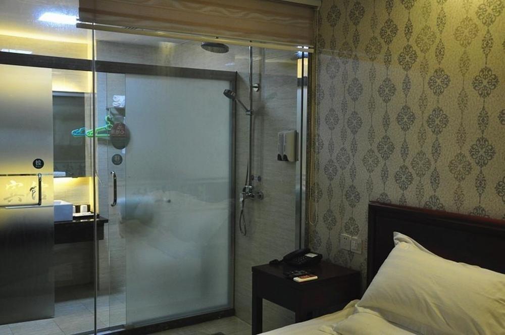 Hotel Hanting Premium Oriental Pearl Tower 3*