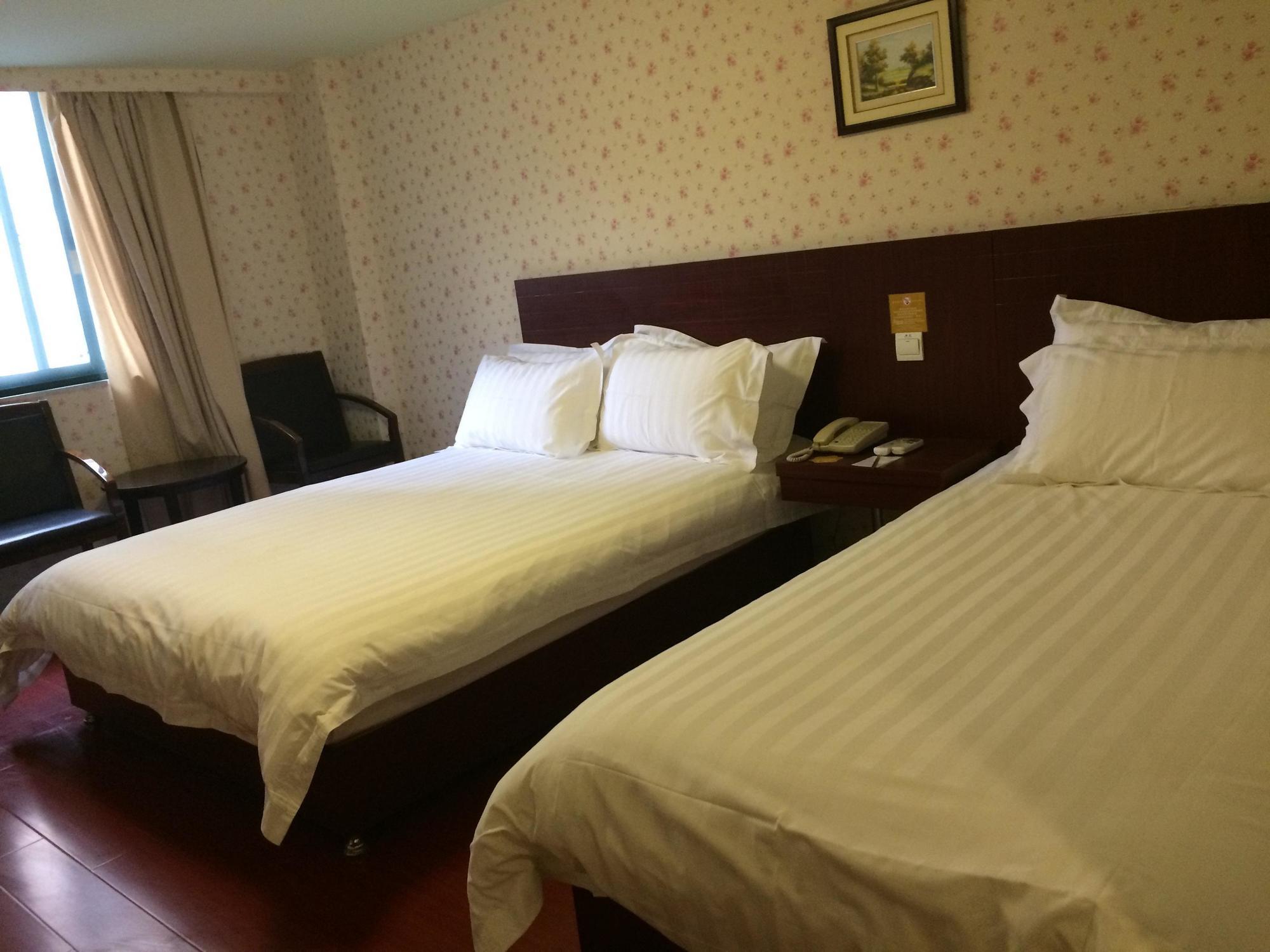 Jin Guang Hotel-people Square Branch Hotel 3*