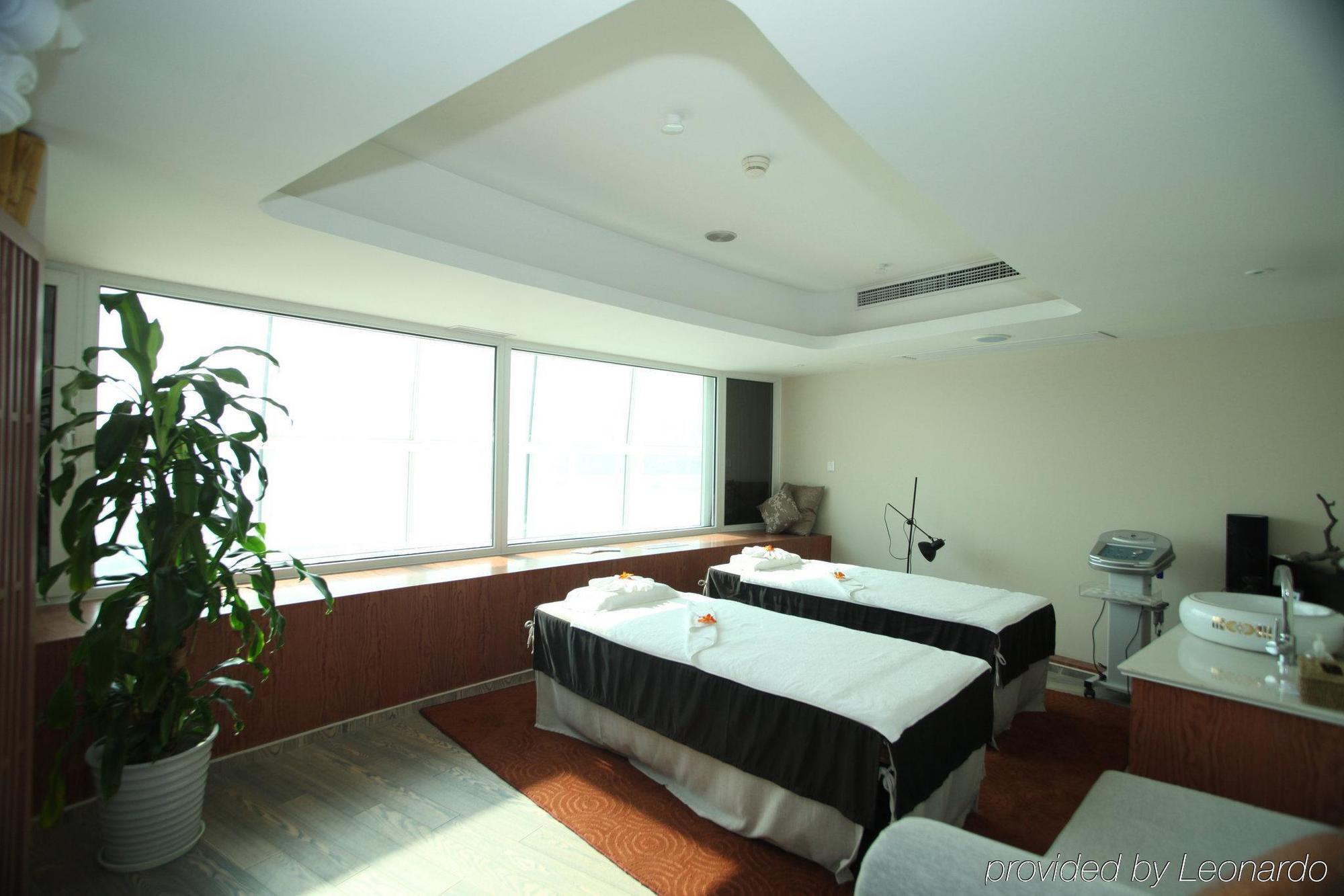 Oriental Riverside Bund View Hotel