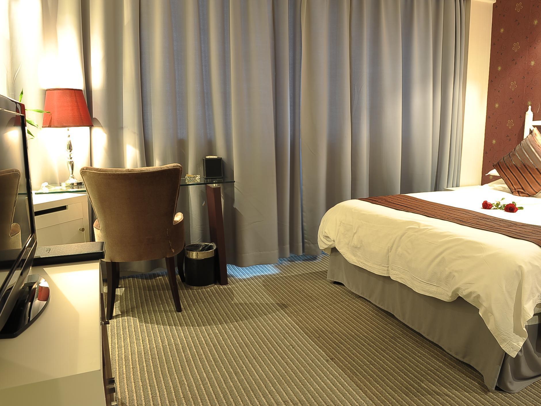 New Century Manju Hotel-shanghai Railway Station Hotel 3*