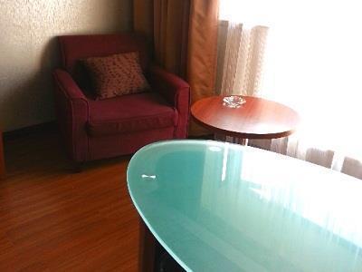 Yitel Airport 4*