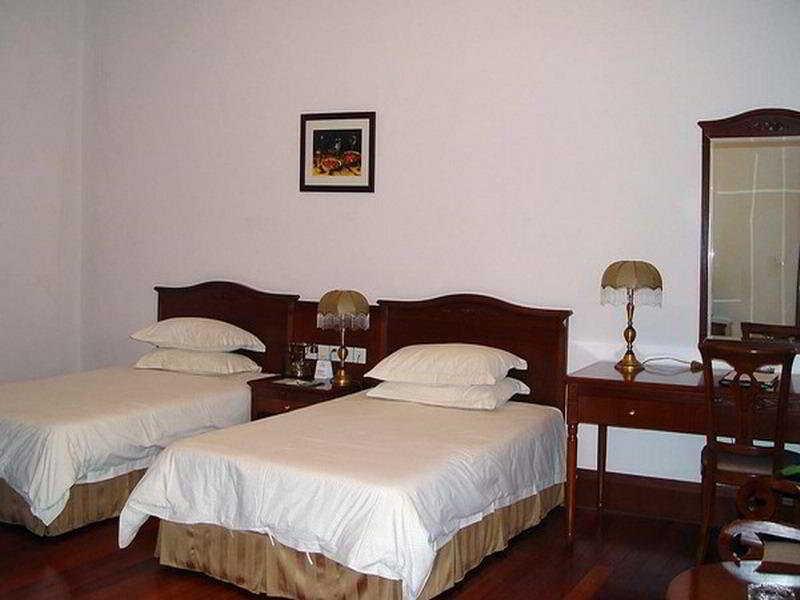 Astor House 3*