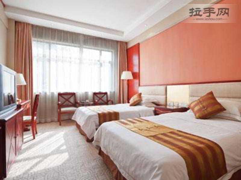 Starway Xuhui District Hotel
