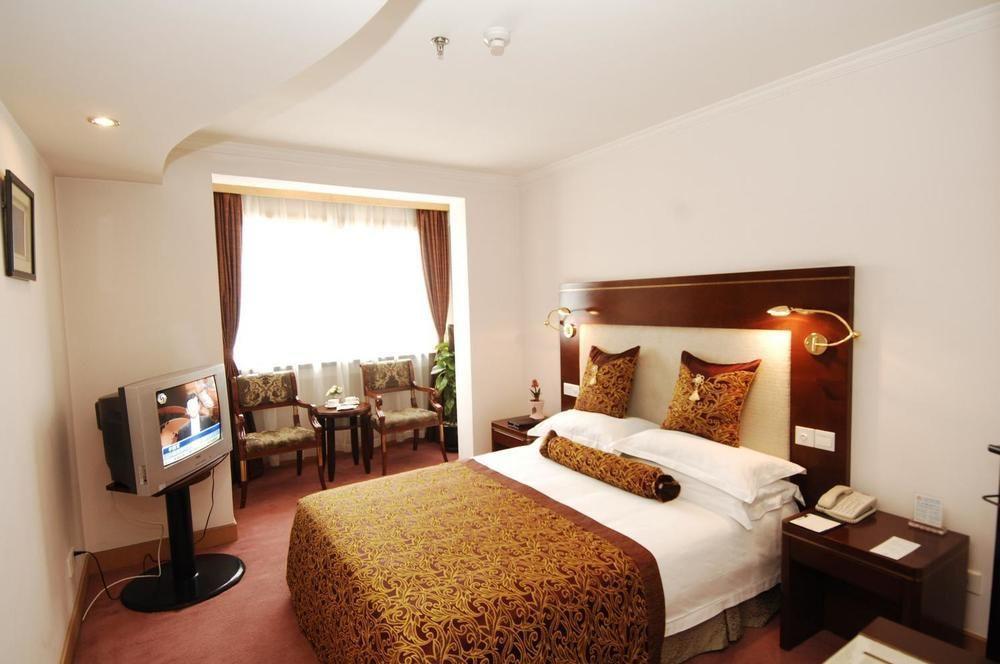 Huajun Hotel Shanghai