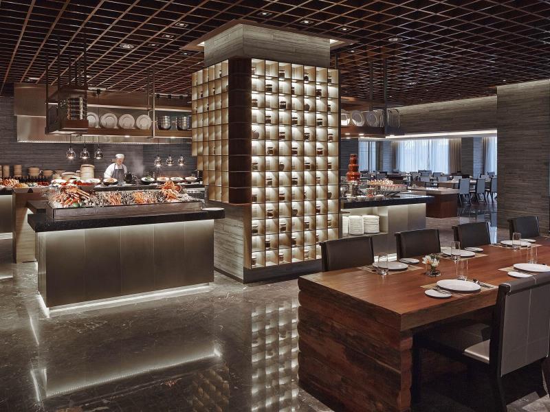 Marriott Parkview Hotel 5*