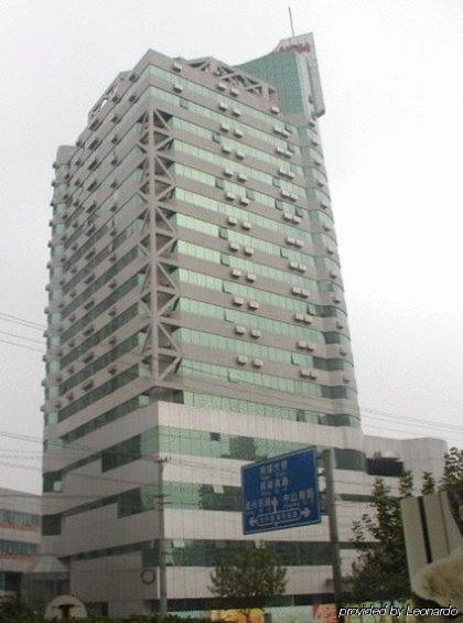 New Century Mansion 3* Shanghai