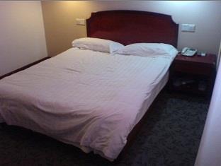 Jingyue 99 Inn Shanghai Pudong Airport Shiwan Branch Hotel