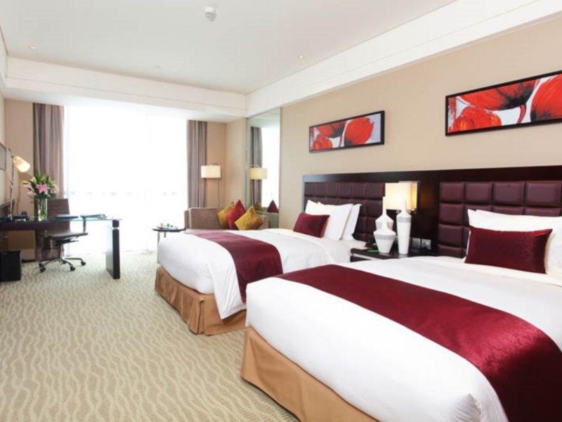 The Qube -close To Pudong International Airport And Disney Land Shanghai