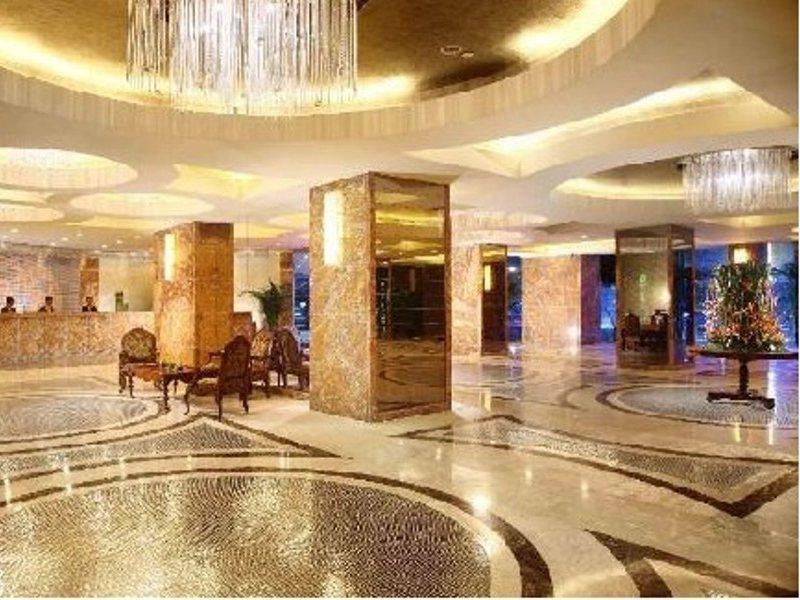 Hotel Ramada Plaza Pudong South 4*