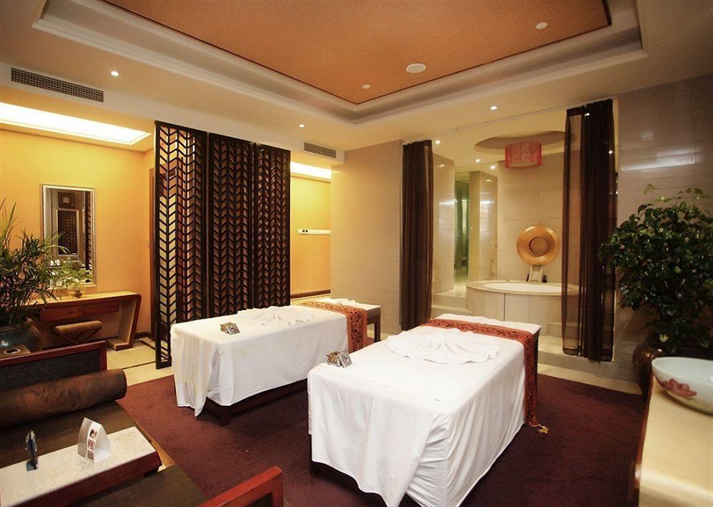 Khách sạn The Qube -close To Pudong International Airport And Disney Land
