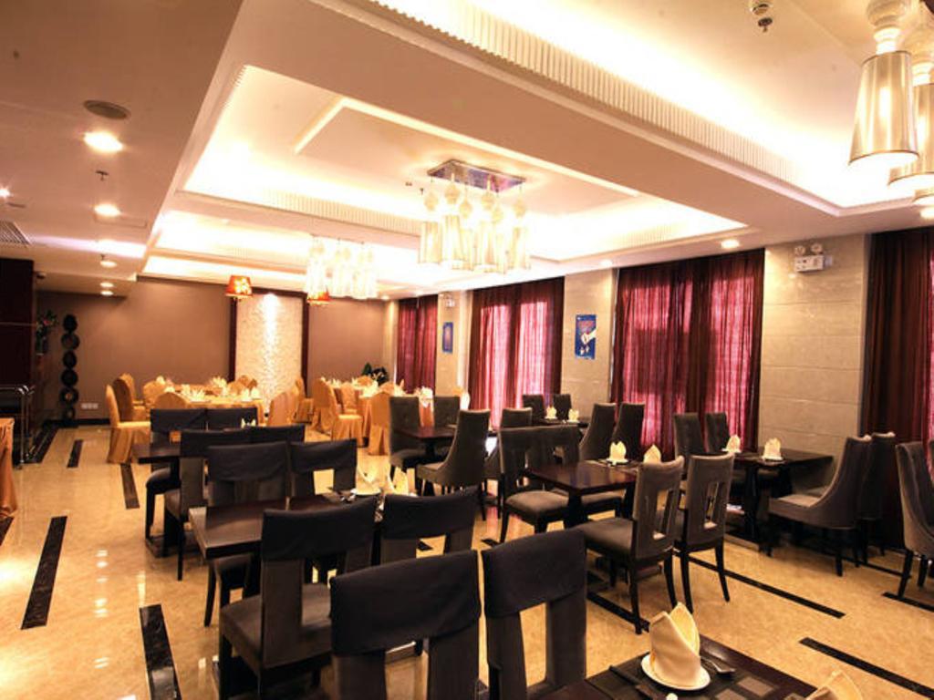 Hotel New Century Manju Hotel-shanghai Railway Station 3*