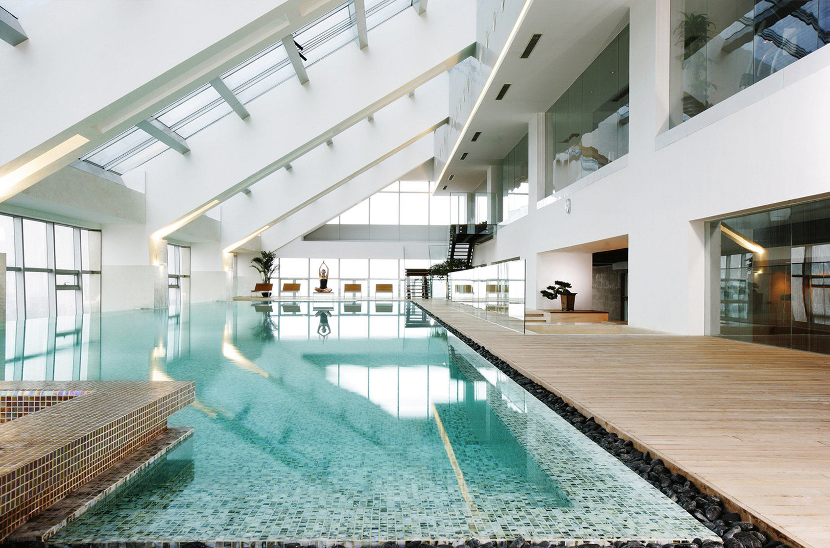 Hotel The Longemont 5*