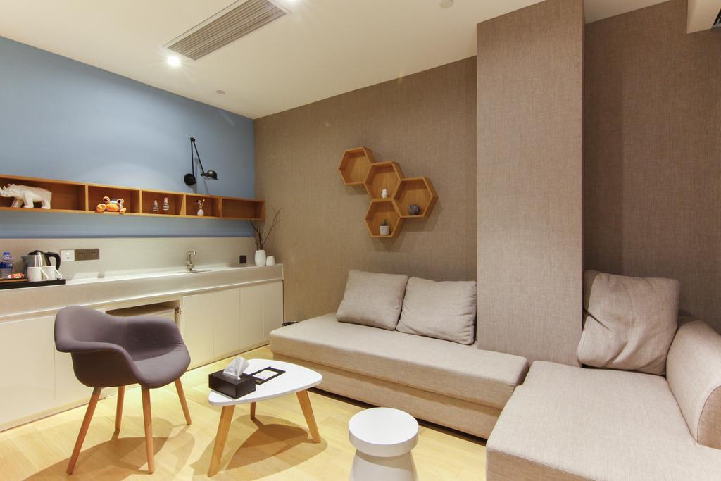 Aparthotel Sweetome Vacation East Nanjing Road 4*