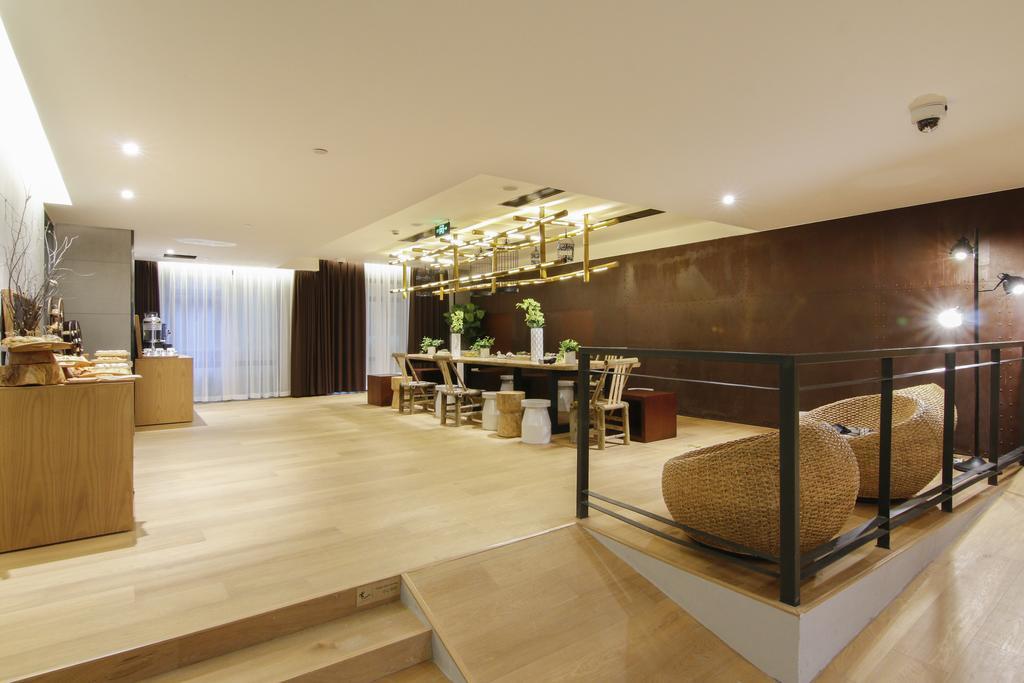 Sweetome Vacation East Nanjing Road Aparthotel 4*