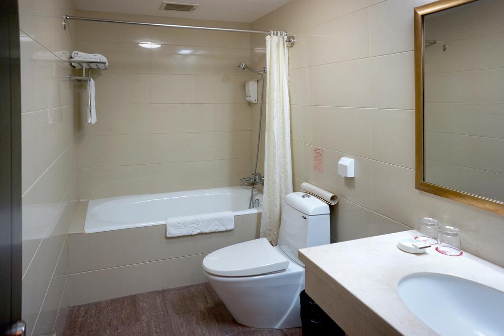 Hotel Zhong Dian 3*