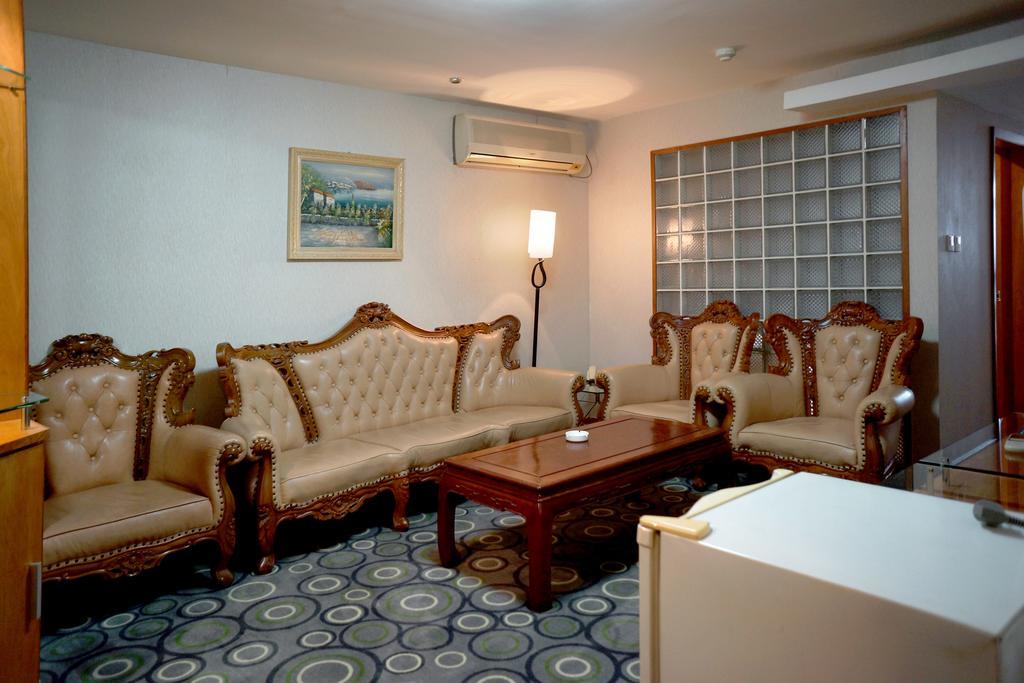 Zhong Dian Hotel 3*