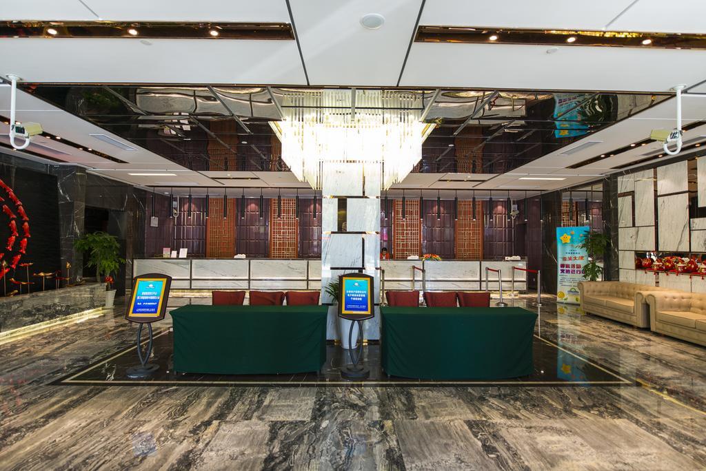 Hotel Days Hongkou Forture