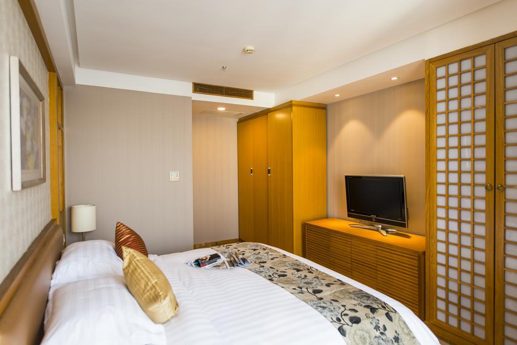 Hotel Days Hongkou Forture