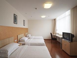 Joyful Yard Hotel-free Shuttle Bus To Pudong Airport And Disneyland