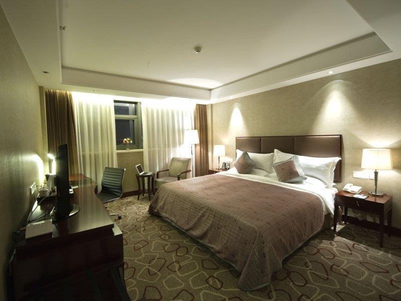 Doubletree By Hilton Jing'an Hotel 5*