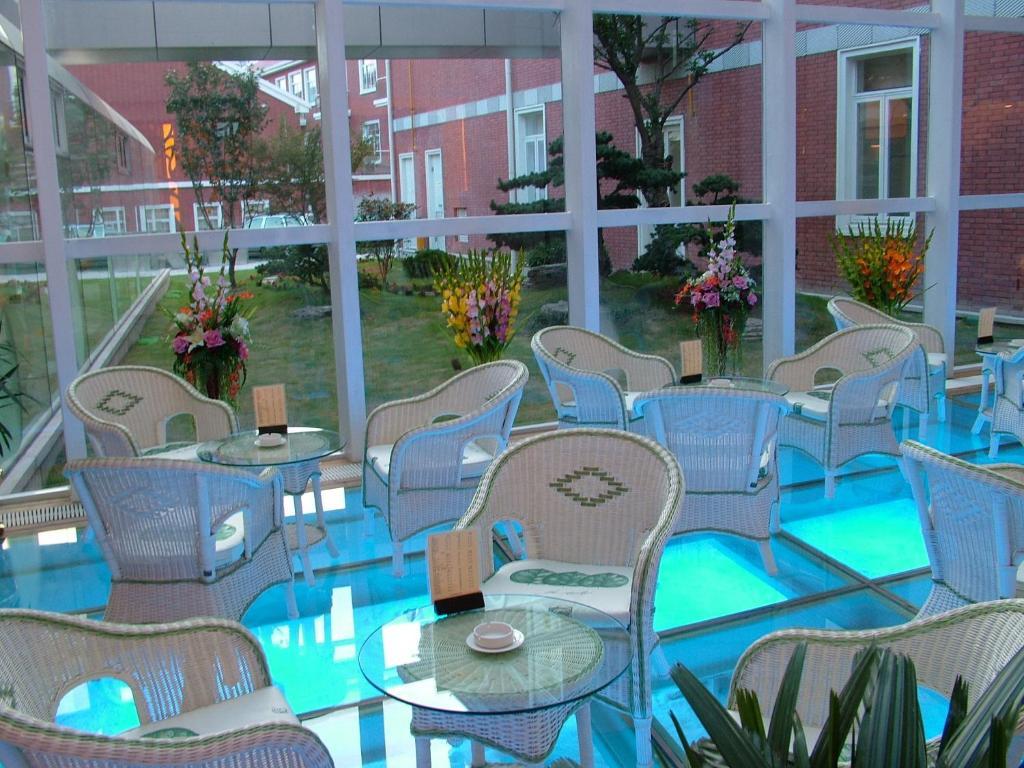New Phoenix Town Hotel