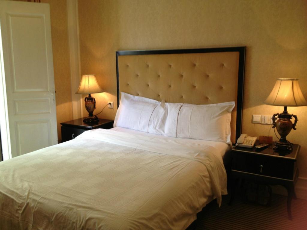 Manhattan Jinling Hotel Shanghai
