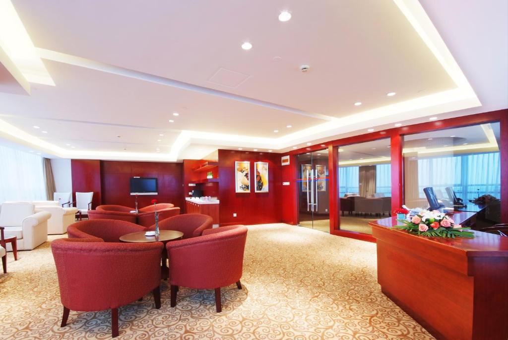 Harbor Lakeside Hotel