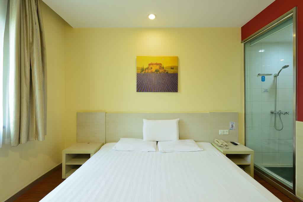 Hanting Hongqiao Airport 2*