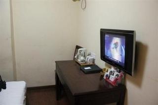 Yiting Four Season - Dongfang Road Branch Hotel