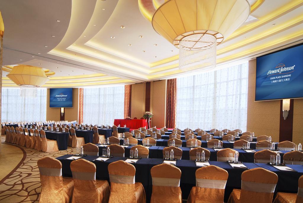 Howard Johnson Caida Plaza Hotel 5*
