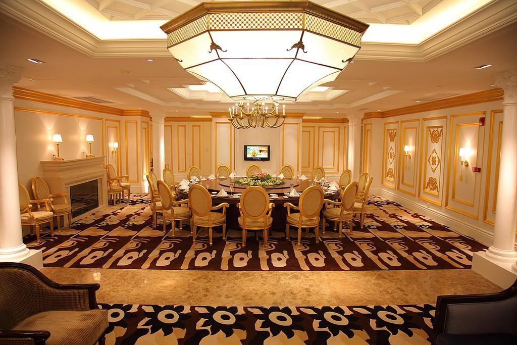 Hongqiao Airport - Air China Hotel