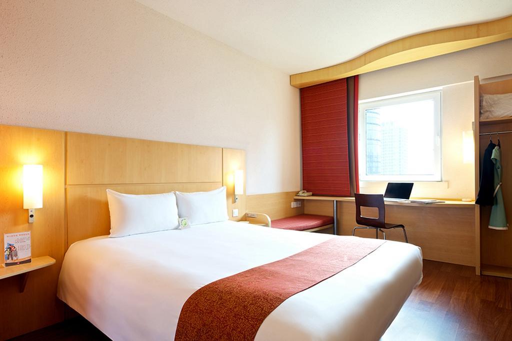 Ibis Jinshajiang