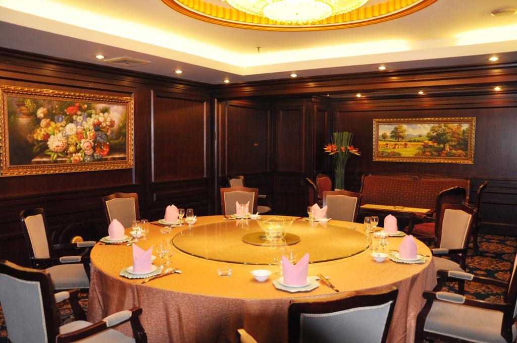 Charms Hotel