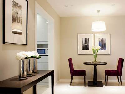 Expo Century Park Suites 4*