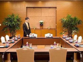 Intercityhotel Hongqiao Airport - Free Minibar For First Night Hotel Shanghai