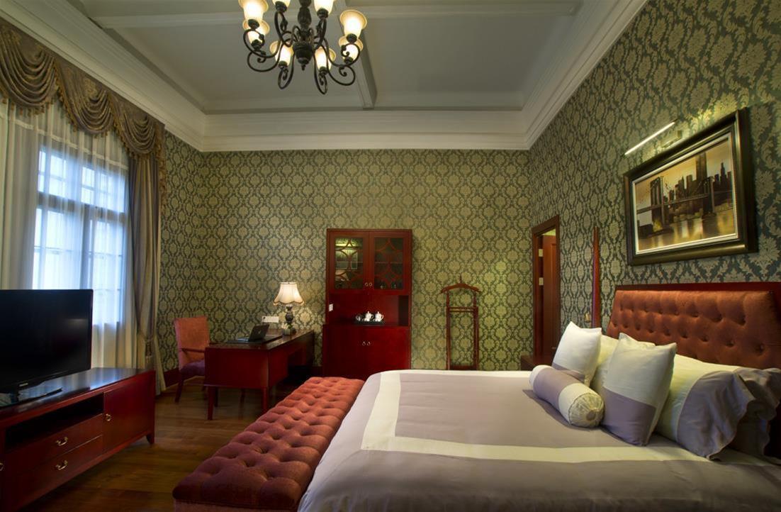 Astor House Hotel 3*