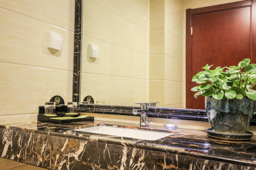 New Knight Royal Airport And International 4* Shanghai