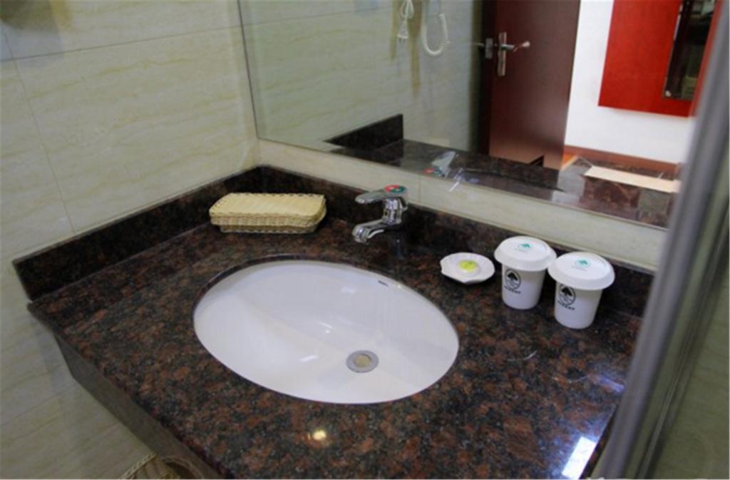 Greentree Middle Xinfu Road Huazhi Road Business Hotel Shanghai