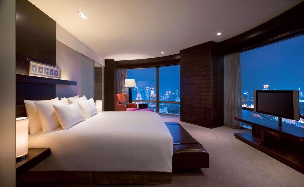 Hyatt On The Bund - A Grand Hyatt Hotel, Centrally Located At Huangpu River Banks In Downtown Shanghai