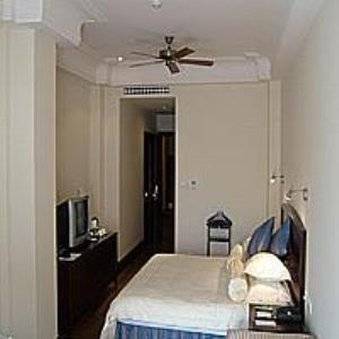 Astor House 3*