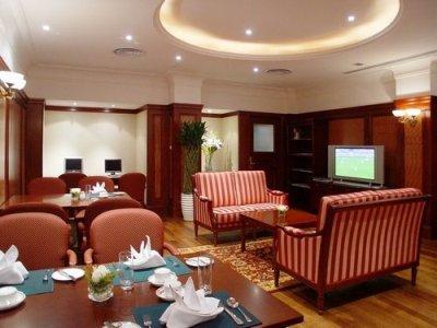 Astor House 3*