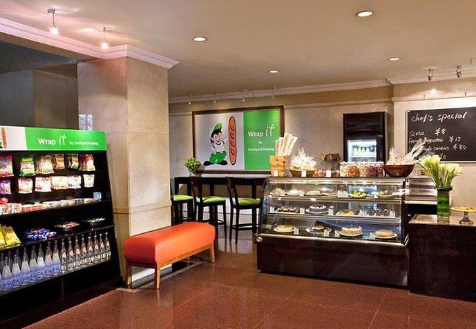 Courtyard By Marriott Pudong Hotel 4*