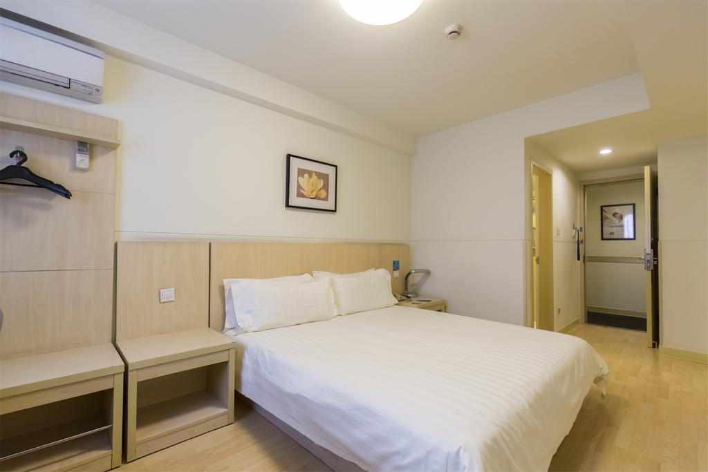 Hotel Jinjiang Tongji University